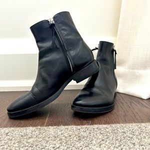 Cavallini Black Leather Chelsea Boots - Size 38.
